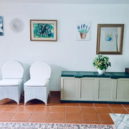 Apartman By The Sea *